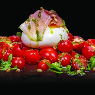 Салата с чери домати и Бурата (380 гр.)