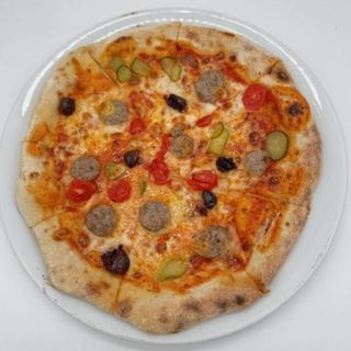 Пица със суджук (500 г)