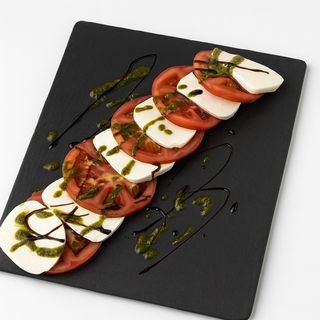 Капрезе салата (300г)