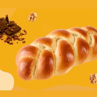 Домашен козунак с шоколад и орехи