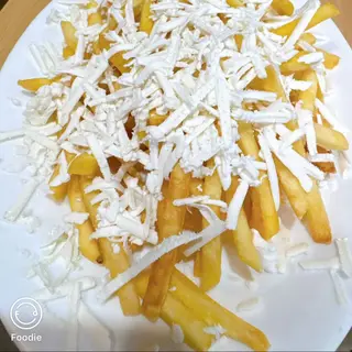 48. Пържени картофи със сирене (400г)
