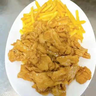 93А. Пиле с пържени картофи (600г)