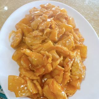 105. Пиле с ананас и сладко кисел сос (700г)