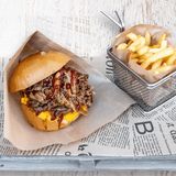 Чийзбургер (350г)