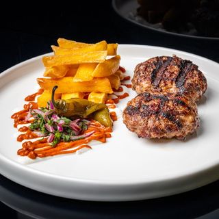 ДОМАШНИ КЮФТЕТА 300 гр.