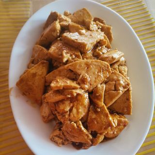 137. Тофу в китайски соев сос (700г)