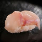 Нигири Сузуки с лаврак (80г)