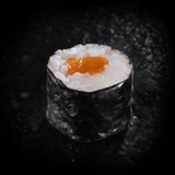 Хосомаки Саке със сьомга (80г)