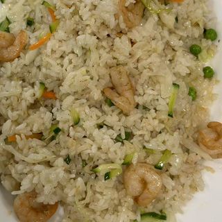 181. Пържен ориз със скариди и зеленчуци (800г)