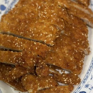 131. Хрупкаво панирано пилешко (500г)