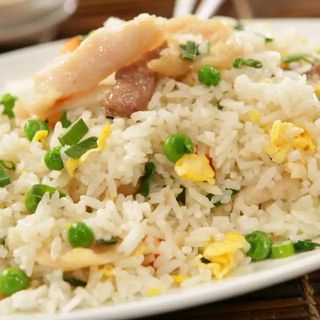 184А Ориз с пилешко, яйца и зеленчуци (400гр)