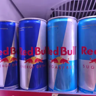Red Bull - кен (330мл)