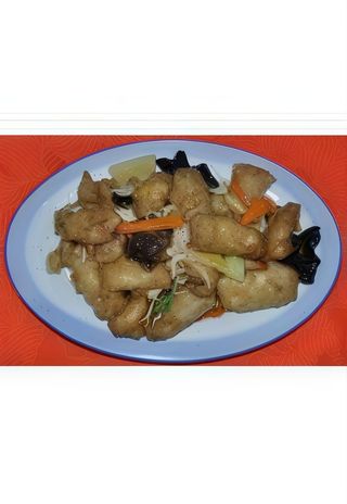 152. Риба хек със зеленчуци (600г)