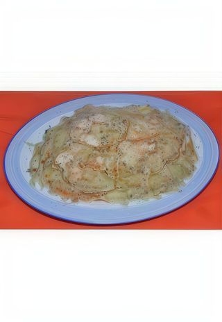 63. Пържени оризови спагети с пиле (600г)