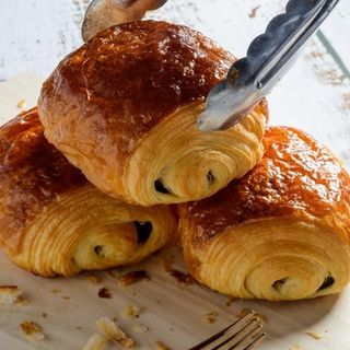 Кроасан със спанак и рикота (105г)