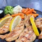 Пилешки каренца с лимон и задушени зеленчуци