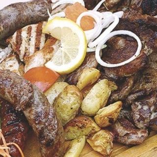 Комитска софра за 2-ма