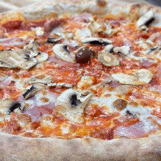 Пица Капричоза