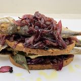 Брускети с чернокоп