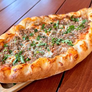 Пиде с телешка кайма