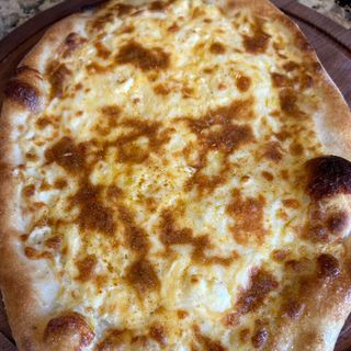 Родопска пърленка с яйце, сирене и кашкавал