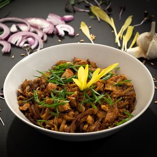 Ми Горенг - традиционно индонезийско ястие (300г)