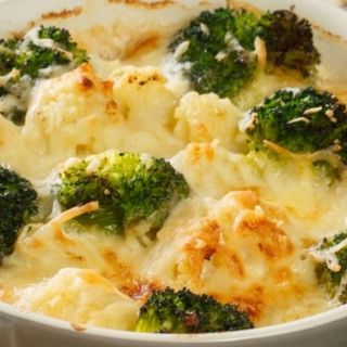 Запечени броколи с рокфор (250г)