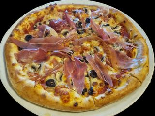 Прошуто Крудо