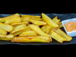 КАРТОФКИ ДИЙПЪРС със френч сос