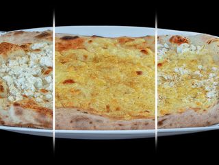 ПРЯСНО ИЗПЕЧЕН ДОМАШЕН ХЛЯБ със:	кашкавал