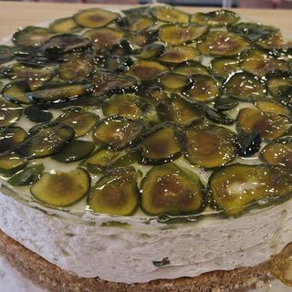 Студен чийзкейк със смокини - цяла торта