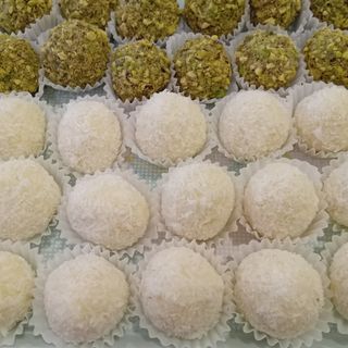 Бонбон с шам фъстък (25г)