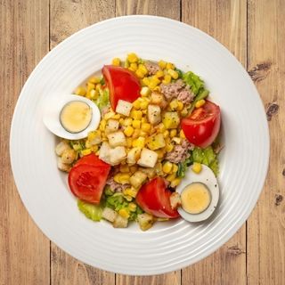Зелена салата с Риба тон и царевица (450г)