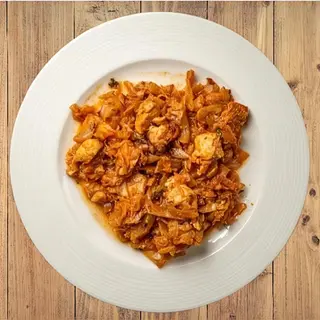 Пилешки късчета от филе със зеле (350г)