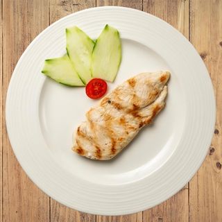 Пилешко каре (100г)