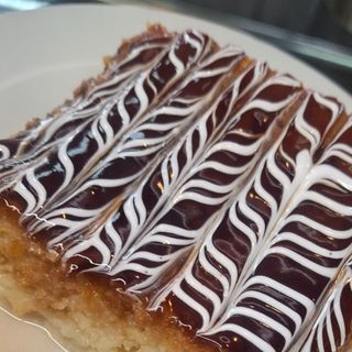 Балкански десерт (120г)