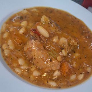 Свинско със стар фасул (350г)