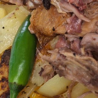 Телешко сукалче печено с картофи (400г)