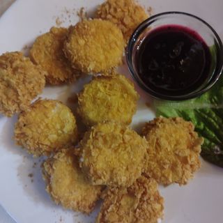 Топени сиренца с боровинково сладко (250гр)