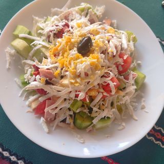 Овчарска салата (450гр)