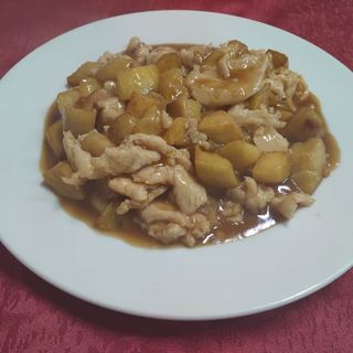 74. Пилешко с картофи (700гр)