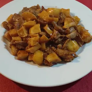 46. Свинско с картофи (700гр)