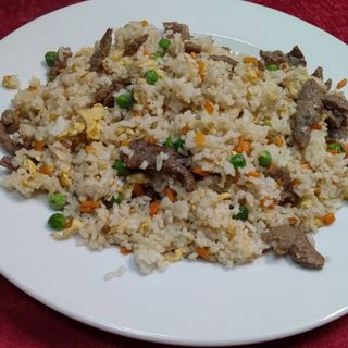 123. Пържен ориз с телешко и яйца (700гр)