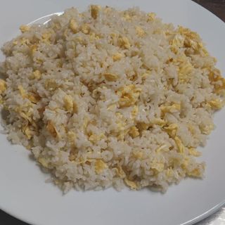 128. Пържен ориз с яйца (700гр)