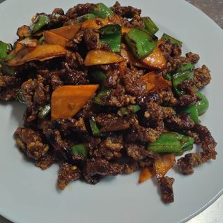 601. Пържено телешко, подсладено и подлютено (500гр)