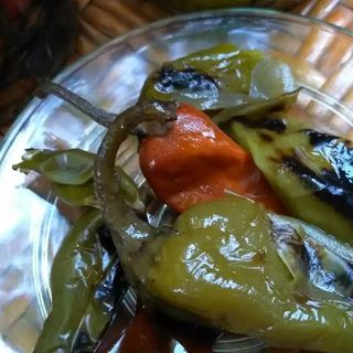 Салата Пукани люти чушки