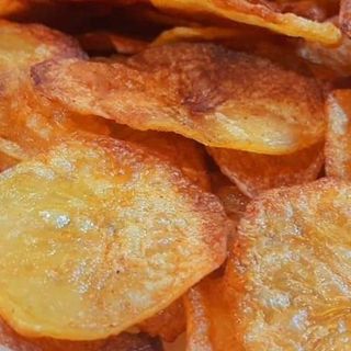 Хрупкав домашен чипс със сирене (200г)