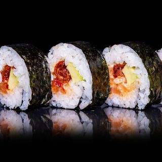 Футомаки сушен домат 6 броя (160г)