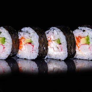 Футомаки сурими 6 броя (155г)