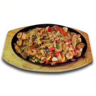 113.Морски деликатеси на тиган (500г)